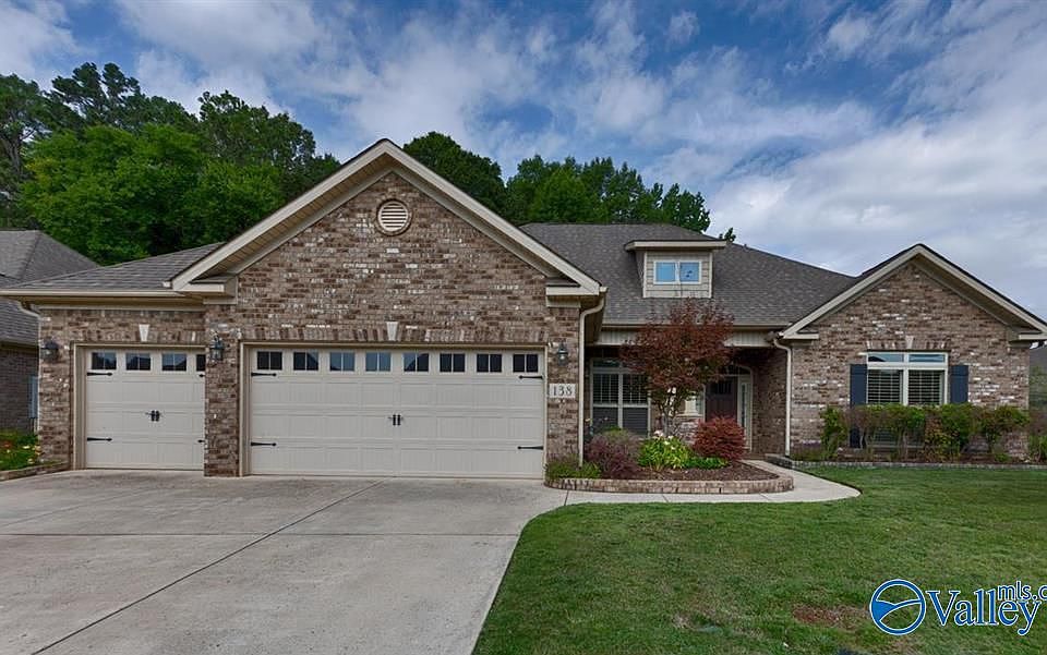 1st image of 138 Legacy Cove Dr