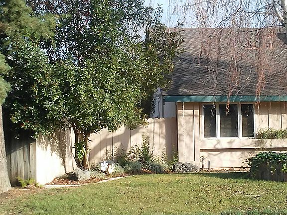 2nd image of 225 Alderglen Dr