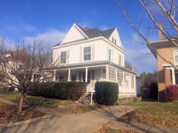 12 W South St, Jackson, OH 45640