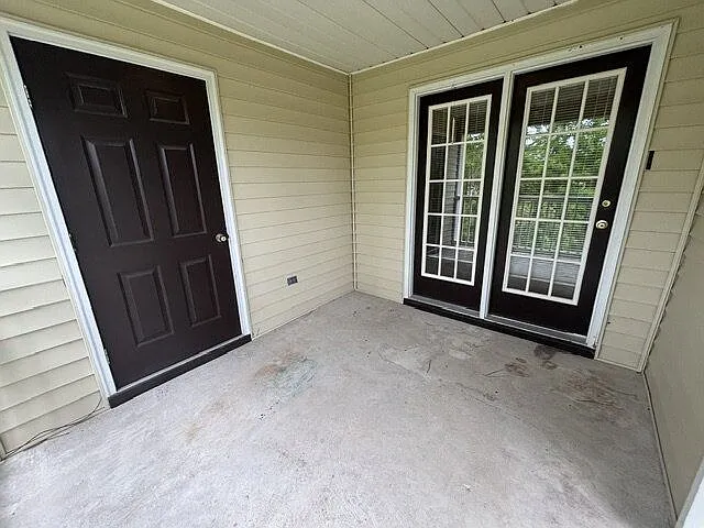 2 bed, 2.0 bath, 1233 sqft, $1,200 — Photo 2