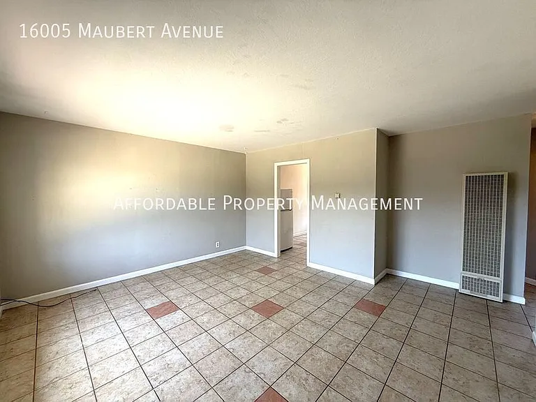 16005 Maubert Ave — Photo 2