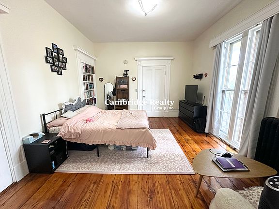 3rd image of 17 Fayette St #2