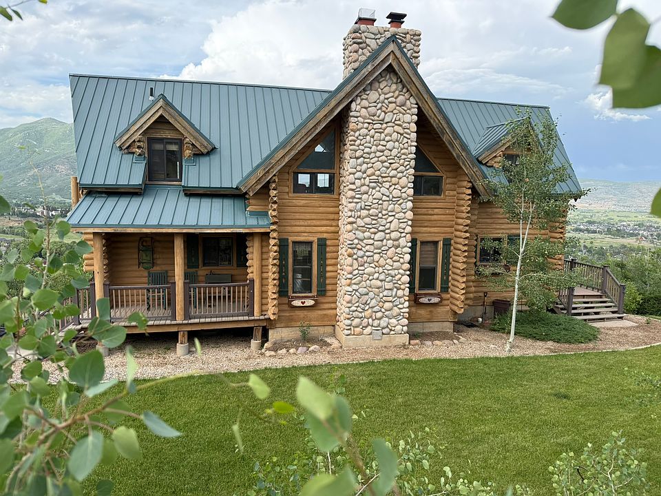 Front view of cabin, looking south