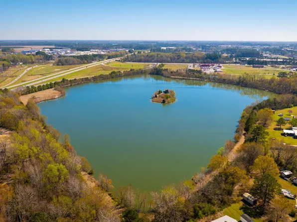 396 Staton House Rd, Greenville, NC 27834