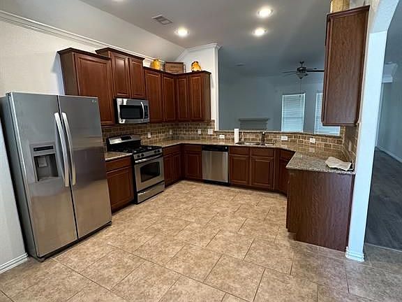3rd image of 13818 McKinney Creek Ln