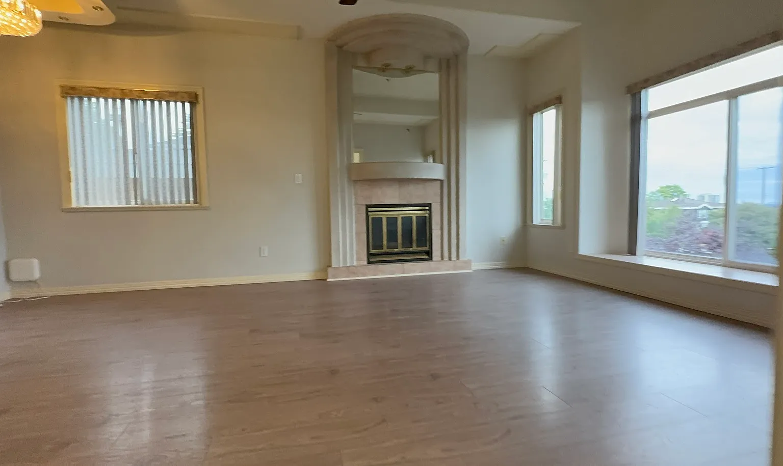 3 bed, 1400 sqft, $3,450 — Photo 1