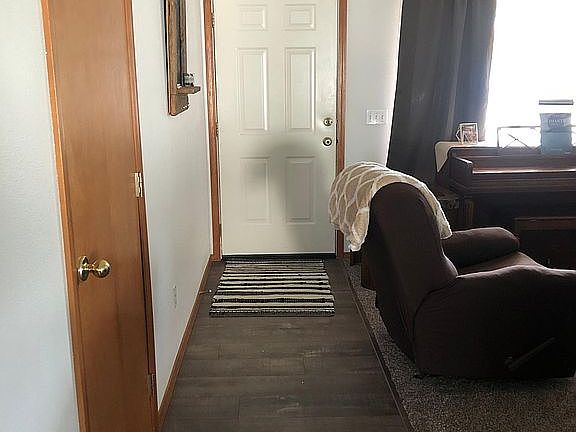 2nd image of 1702 N Summer Hills Ct
