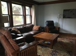 310 W Hill St APT 1E, Champaign, IL 61820