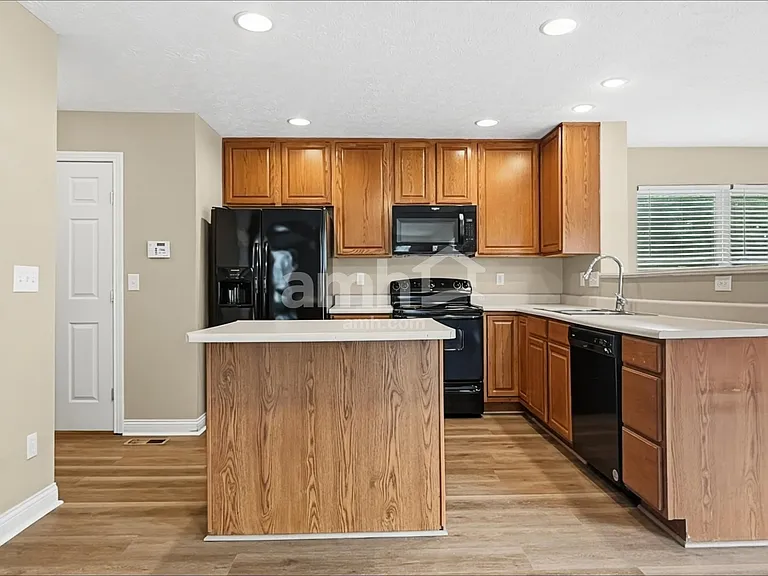 4402 Coveflower Ct — Photo 3