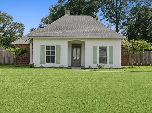 8106 Versailles Dr, Denham Springs, LA 70706