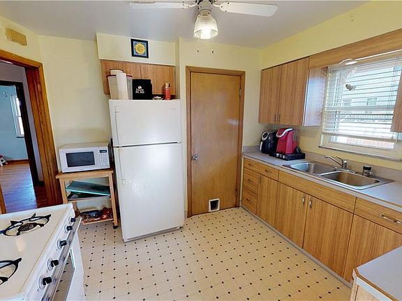 2nd image of 2116 Fairdale Ave