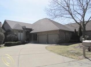 13956 Eaton Dr, Plymouth, MI 48170