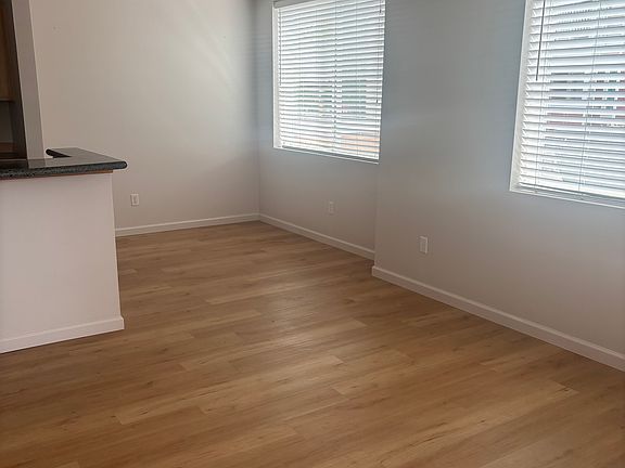 5th image of 525 225th Ln NE APT D103