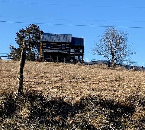 3rd image of 368 Still House Dr