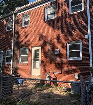 2nd image of 1304 Oronoco St