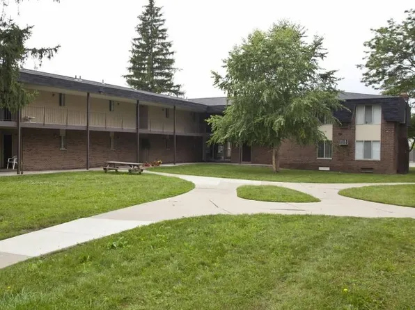 Waverly House, 74 W Ypsilanti Ave #1-77, Pontiac, MI 48340
