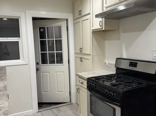 3515 Community Ave, Glendale, CA 91214