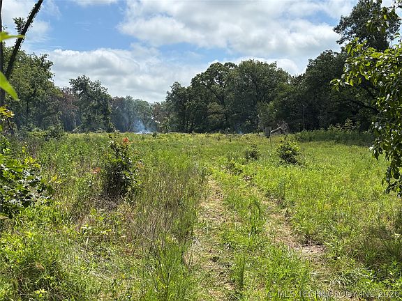 3rd image of 11185 E Gray Hill Rd