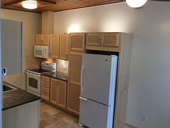 Kitchen: pull out drawers and large pantry.