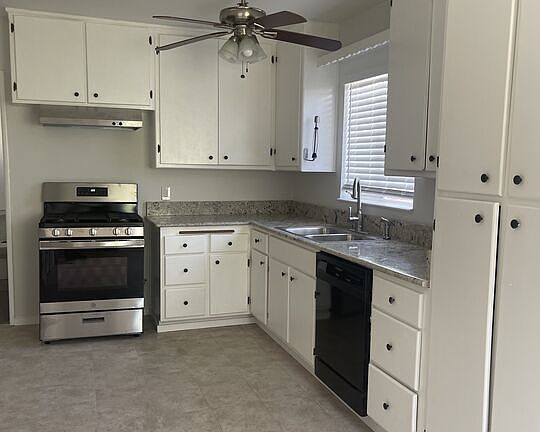 2nd image of 2424 McPherson Pl