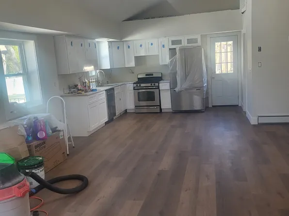 (undisclosed Address), Sound Beach, NY 11789