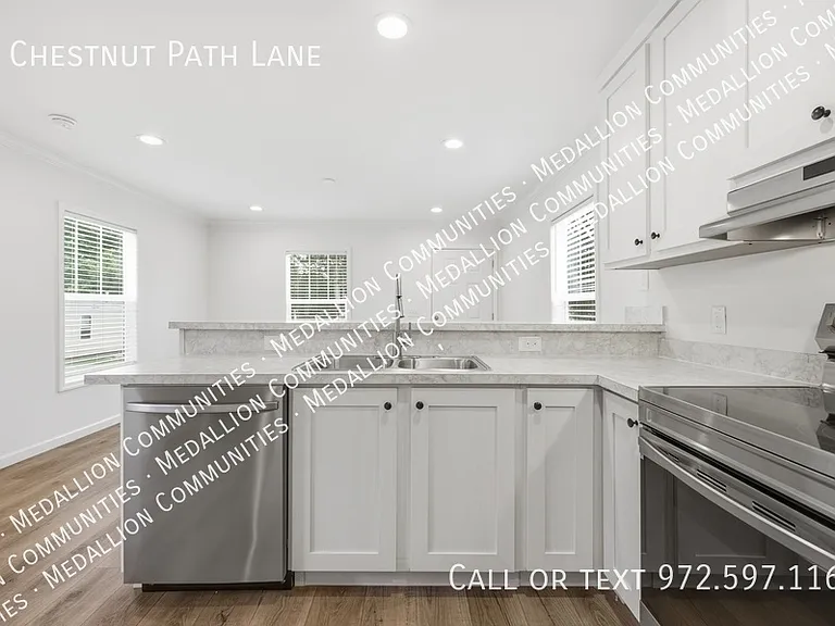 7 Chestnut Path Ln — Photo 8