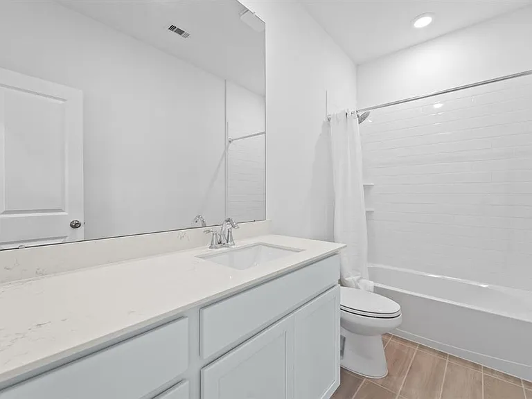 5214 Santa Cruz Bay — Photo 18