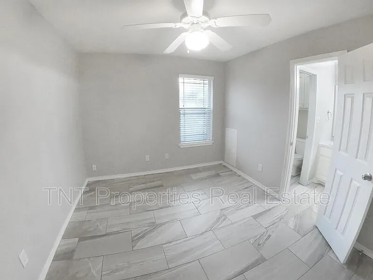 9871 Riskys Ranch Dr — Photo 5