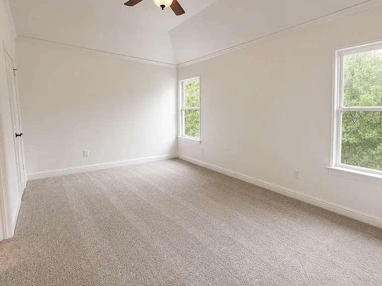 5001 Albany Dr — Photo 17
