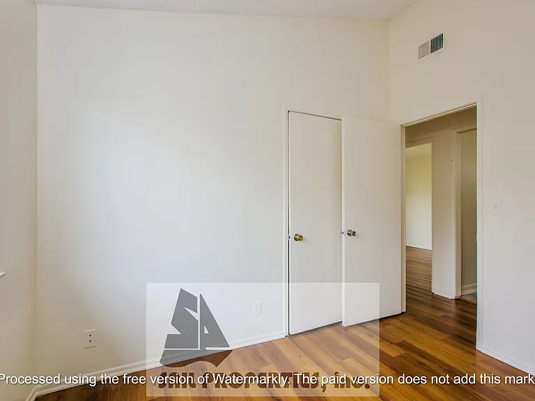 8461 Lomond Dr — Photo 12