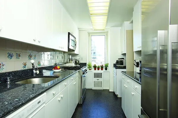 Sold by Stribling | media 5