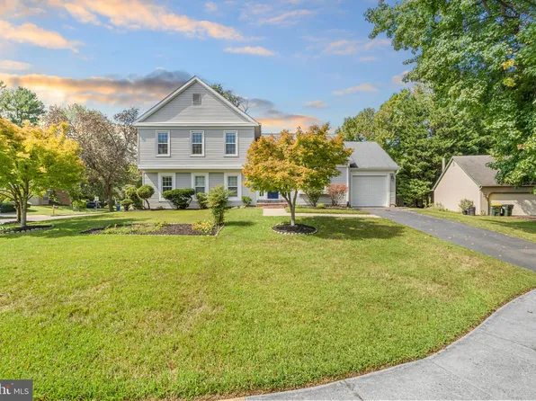 5506 Great Tree Ct, Fairfax, VA 22032