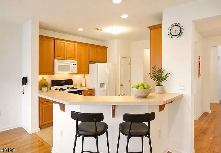 105 Hoover Ave — Photo 5