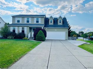 134 Cardinal Ln, Grand Island, NY 14072