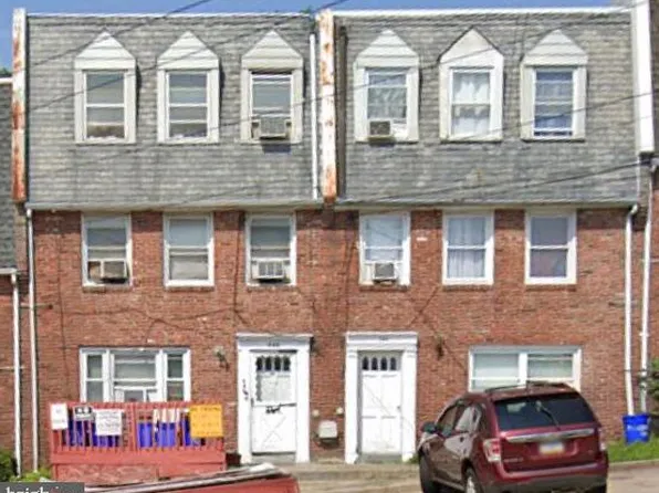 346 Long Ln, Upper Darby, PA 19082