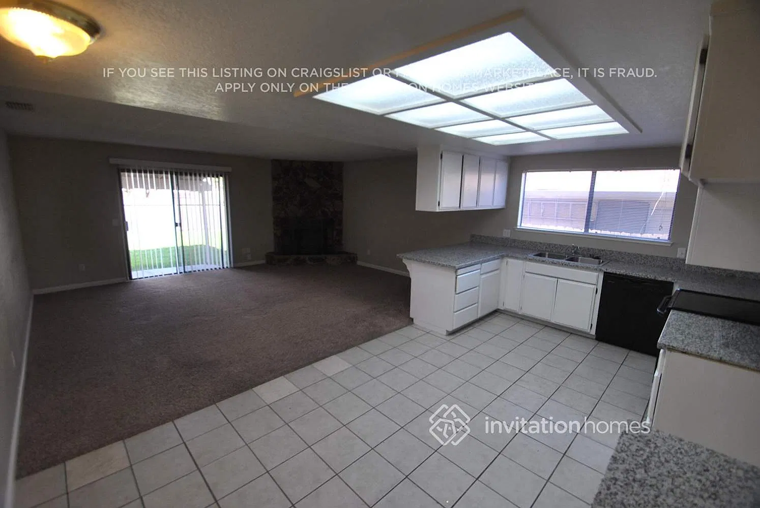 5865 La Castana Way Sacramento, CA 95823 — Photo 2