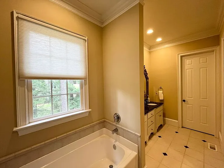 1205 Enderbury Dr — Photo 43