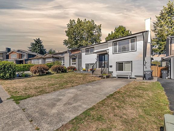 2nd image of 2521 Wilding Cres