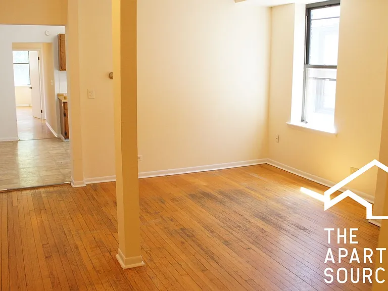 2319 N Kedzie Blvd #1R — Photo 2