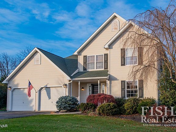 2nd image of 1605 Heather Ln