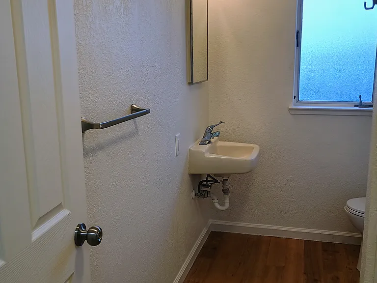 1455 Lochbrae Rd #8 — Photo 12