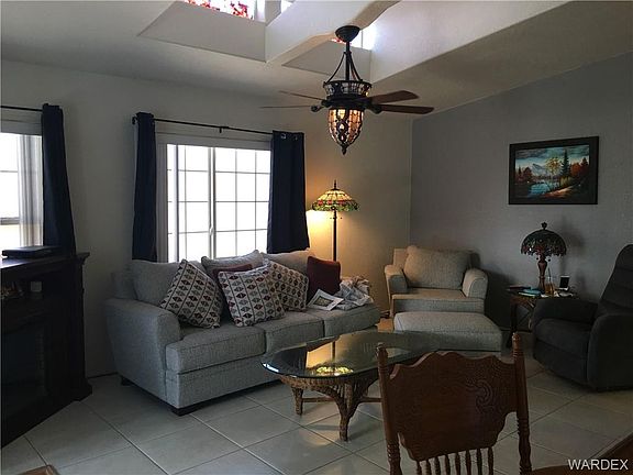 3rd image of 2505 Hillcrest Park Dr