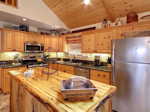 3rd image of 1481 Malabar Way