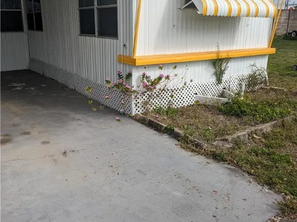 3834 Unique Cir, Fort Myers, FL 33908