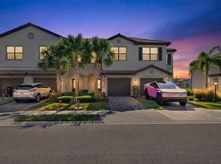 15210 Sunny Day Dr, Bradenton, FL 34211