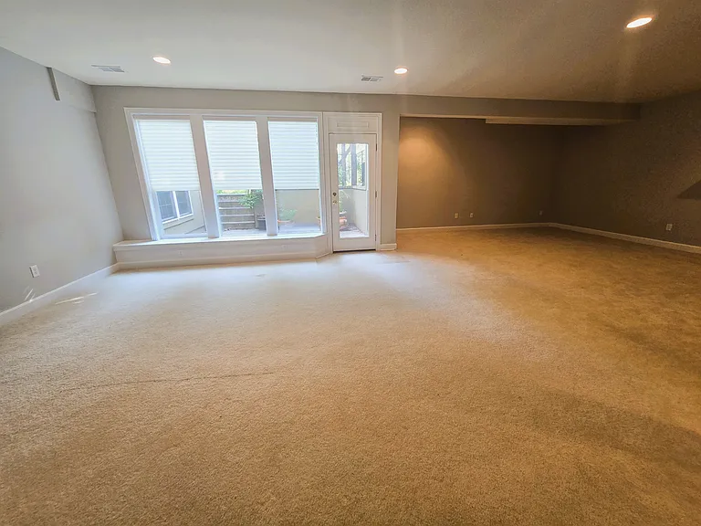 11855 W 144th Ter — Photo 26