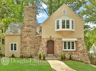 10 Vaughn Ave, New Rochelle, NY 10801