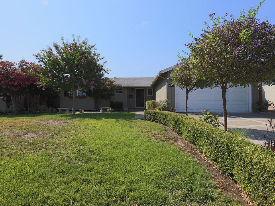 1st image of 1474 Hauck Dr