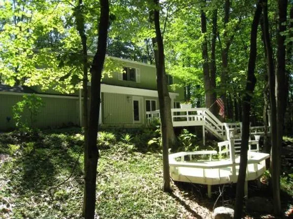 338 Birchwood Ter, Harbor Springs, MI 49740