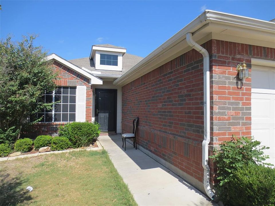 2nd image of 2939 Gospel Dr